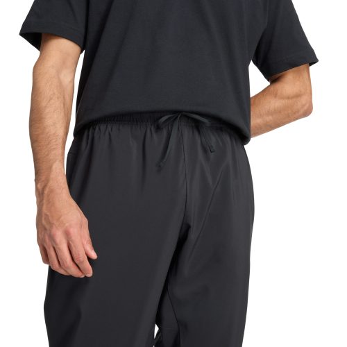 New Balance Essentials Woven Jogger MP41011BK - Image 4
